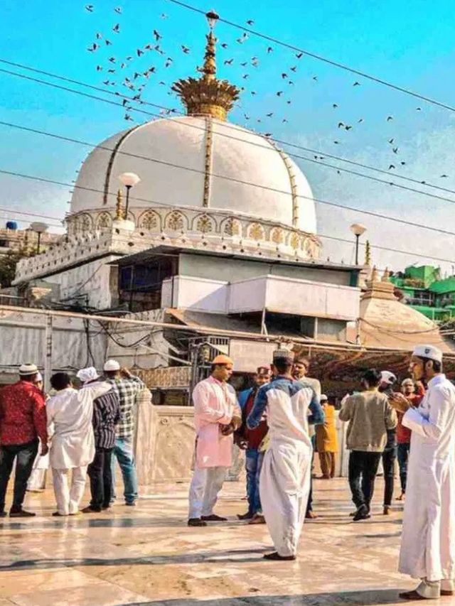 Ajmer Sharif Dargah Urs 2024: 812वें उर्स पर जायरीन मांग रहें दुआ